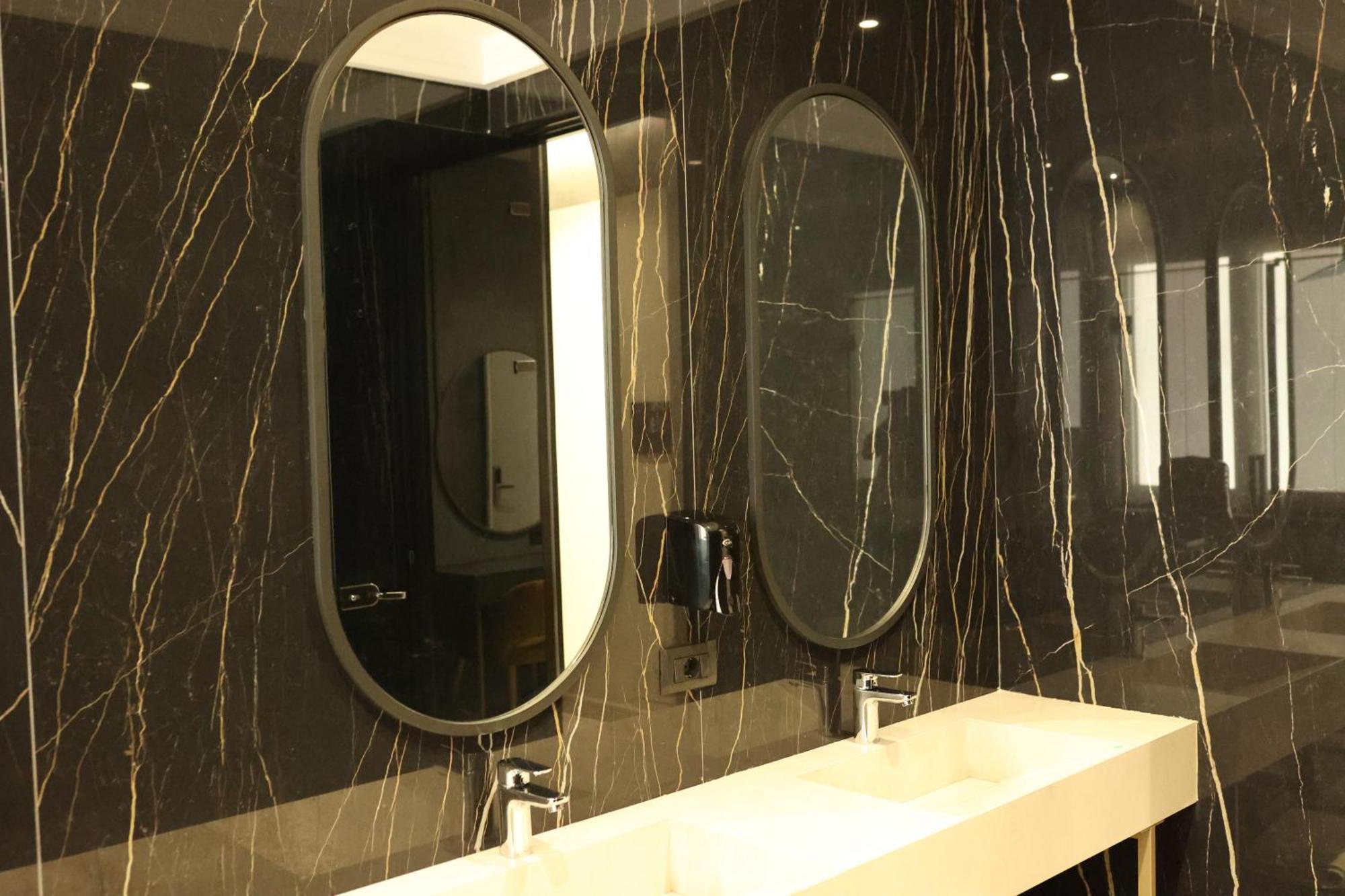 Comfort Suites Golem  Eksteriør bilde