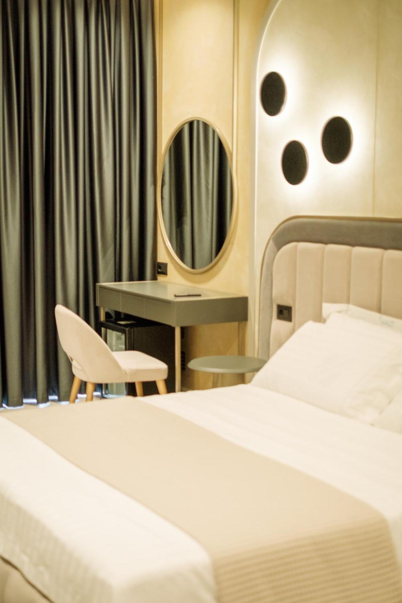 Comfort Suites Golem  Eksteriør bilde