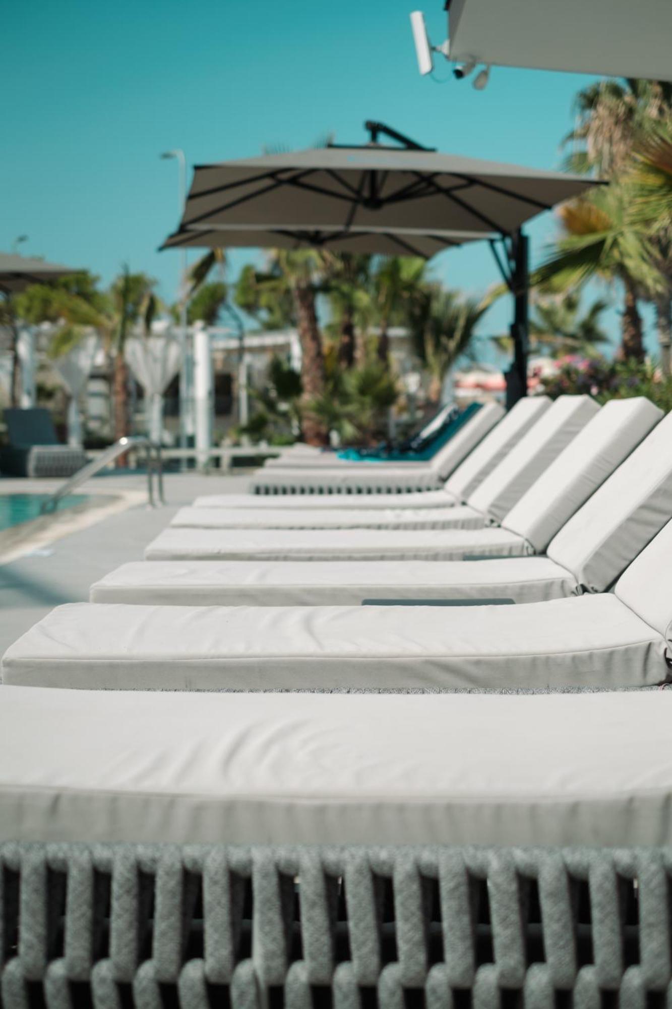 Comfort Suites Golem  Eksteriør bilde